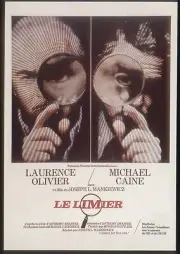 French FILM POSTER Postcard: LE LIMIER (SLEUTH) -Laurence Olivier, Michael Caine