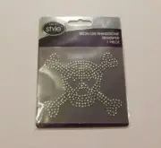 Next Style Fashion Art Iron-On Rhinestone 1 Piece Skull and Crossbones Brand New
