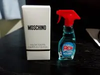 在飛比找Yahoo!奇摩拍賣優惠-香親香愛～～Moschino 小清新 淡香水 5ml, Fr