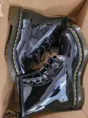 Dr. marten patent leather black womans size 5 boot