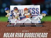 Pitcher NOLAN RYAN Houston Astros Legend MLB Career Bobblehead Set NIB!