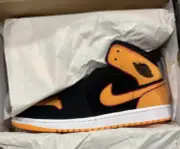 NEW Nike Air Jordan 1 Mid SE Black Vivid Orange FJ4923-008 Mens Size 11