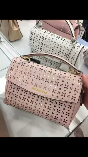 MICHAEL KORS Ava真皮鏤空花手提斜背包