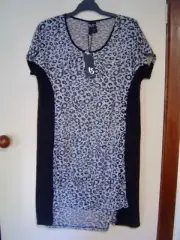 Quality Sue BNWT!! STRETCHY LONG TS 14+ TAKING SHAPE sh/sl TUNIC Plus size XS/16