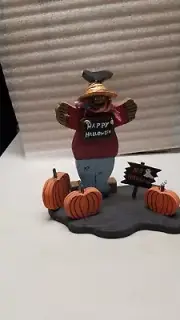 Handmade Wooden Scarecrow in Pumpkin Patch Hallowin Figurine (M)