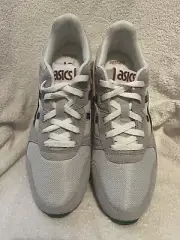 ASICS Lyte Classic Suede Sneakers Shoes Mens Size 9 /W 10.5 Glacier Grey/Peacoat