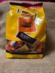 Hershey's And Reese's Assorted Chocolate Flavored Snack Size Candy - 31.5 oz