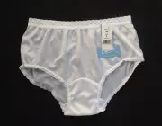 Carole 40 Denier 100% Nylon White Hipster Brief Size 7/Large