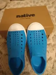 Native Shoes Jefferson Slip-On Vivid Blue/ Shell White Toddler Size C11. *NIB*