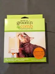 Sentry Groom N Comb Self Groomer For Cats Hang On Corners New Catnip
