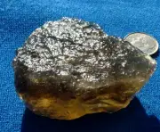 Libyan Desert Glass Meteorite Tektite impact specimen( 410 crt)Very Dark shape
