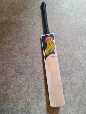 Emperor Butterfly English Willow Cricket Bat : Arks Nature : Weight 1145gm Only