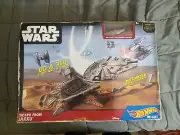 Star Wars Hot Wheels Die Cast Disney Escape from Jakku Play Set New Box Wear