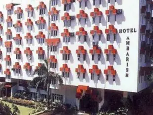 安姆巴里斯大公寓式飯店