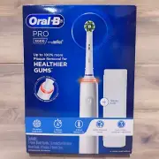 Oral-B PRO 3000 Electric Toothbrush - Blue/White