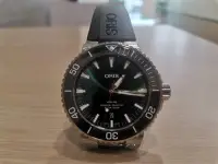 在飛比找Yahoo!奇摩拍賣優惠-Oris 潛水錶，綠水鬼，全新品，盒證皆有，