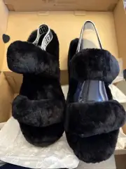 UGG OH YEAH SLIDE Sheepskin Women Black Soft Slipper w/ UGG Graphic Strap Sz 10