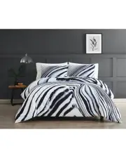 Vince Camuto Muse Comforter Set
