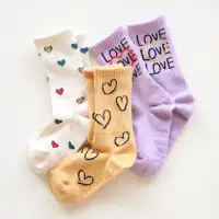 在飛比找momo購物網優惠-【韓國 KOKACHARM】愛心組合兒童大童短襪3雙組(TM