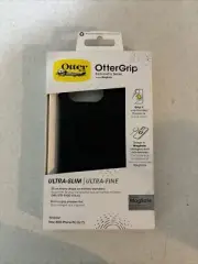 OtterBox OtterGrip Symmetry MagSafe iPhone 15 Pro 6.1 Case Black