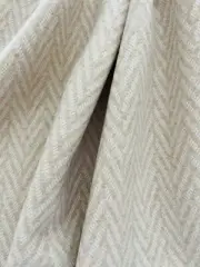 JOHNSTONS of ELGIN "TEMPO HERRINGBONE/Buttermilk" CRM lambswool-$348-28"x 27.25"