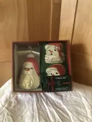 Sultan’s Linens-3 Piece Santa Soap/Lotion Pump With Hand Towels