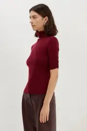 Saba size L (12-14) Coco Half Slv Top 100% wool in burgundy