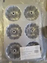 Pampered Chef #1602 "New" Mini Fluted Tube Cake Pan Tin Makes 6 Mini Cakes