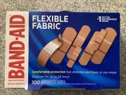 BAND-AID Flexible Fabric Adhesive Bandages 100 Assorted Sizes (3 different size)