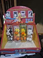 2005 Pez Petz Barnyard Duck, Cow Lamb Plush Dispenser & Keychain plus Display