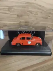Holden 48/215 Sedan - Des West Racing #27 - 1:43 scale by Trax TR15G