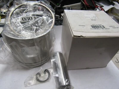 NEW OMC EVINRUDE JOHNSON PISTON AND WRIST PIN & RINGS 432078 .30 OVERSIZE