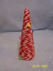 H For Happy Whimsy Yarn Christmas Tree New 8" Tall