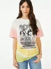 Scoop Women's Size S AC/DC Poster Graphic Short Sleeve T-Shirt --C1--