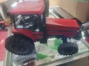 Ertl 1/16 scale Case International Harvester 7130 4wd tractor Displayed No Box