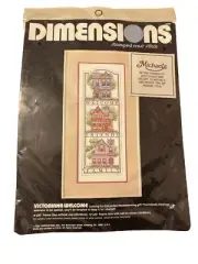 New DIMENSIONS Stamped Cross Stitch Kit Victoriana Welcome Friends & Family 3099