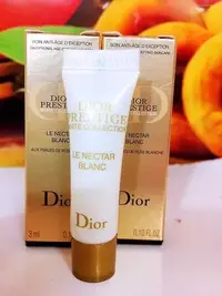 在飛比找Yahoo!奇摩拍賣優惠-Dior 迪奧精萃再生花蜜淨白精華液 3ML 全新 百貨公司