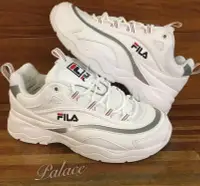 在飛比找Yahoo!奇摩拍賣優惠-FILA 老爹鞋 白銀 FILA RAY 反光 韓國限定  