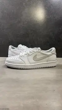 在飛比找Yahoo!奇摩拍賣優惠-NIKE WMNS AIR JORDAN 1 LOW OG 