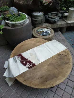 古早懷舊（茶席必備） 檜木(風化) 矮圓桌 【侘寂文學館】(一塊板) 擺設  96公分40高 3公分厚 A30