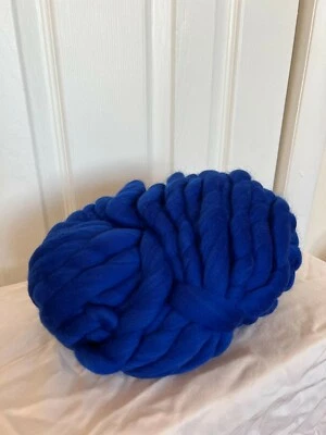 Superfine 18.5 Micron Merino Wool Dried Super Chunky Yarn Blue 7oz