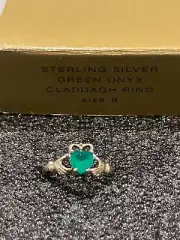 Avon Sterling Silver Green Onyx Claddagh Ring Size 8 NEW in Box