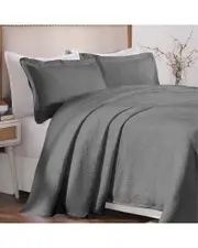 Superior Victory Matelasse Jacquard Scrolling Medallion Bedspread Set