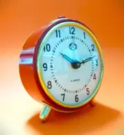 LOUD NEW OLD STOCK Vintage 70's KUCO USSR Winding Alarm Clock Desk Table NR23