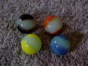 SET OF 4 MARBLE KING SELDOM SEEN ALBINO BEE 5/8 INCH MARBLES $12.99