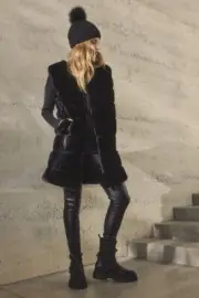 Decjuba JENNIFER FAUX FUR GILET Size XS/S RRP $149.95