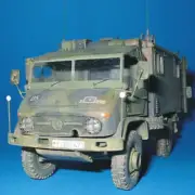 Perfect Scale Modellbau 1/35 Unimog S404 Radio Shop