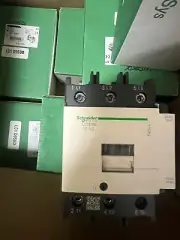 LC1D95DB/ Schneider Electric/IEC contactor, TeSys Deca, nonreversing, 95A, 60HP