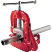 RIDGID 21A (40080) Bench Yoke Vise, 1/8 in. to 2 in. Pipe Capacity