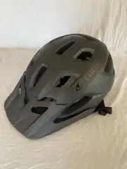 Giro Fixture MIPS Cycling Helmet Adult XL Matte Black - New with Scratches
